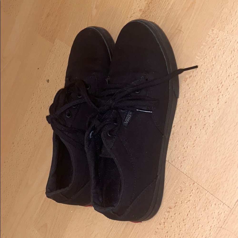 women’s black vans size 8.5 great condition